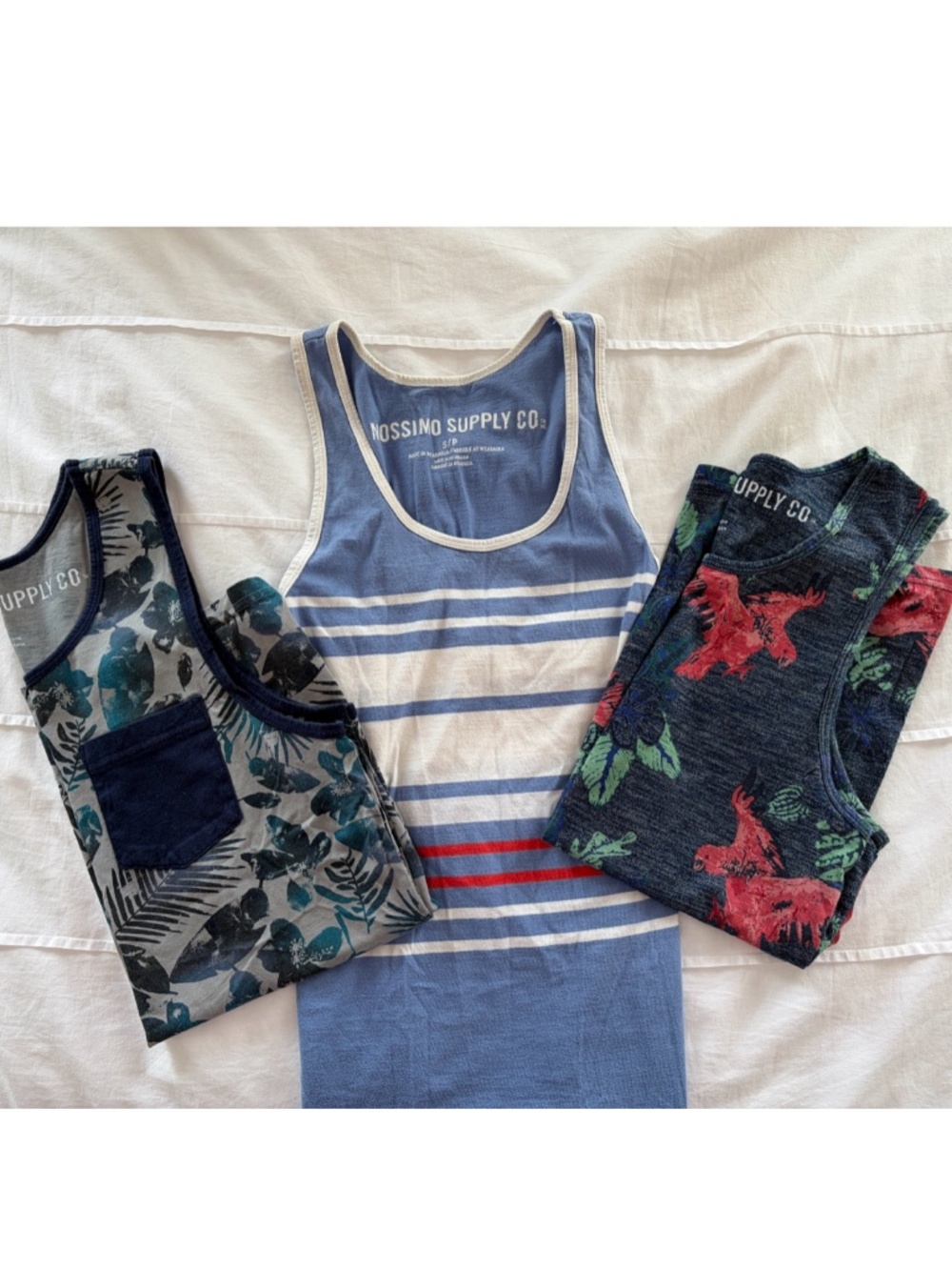 Mossimo Tank Top Mens Size Small Lot Of 3 palms, birds, stripes, tropical